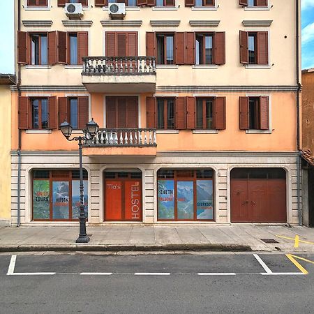 Tias Hostel Shkoder Ngoại thất bức ảnh