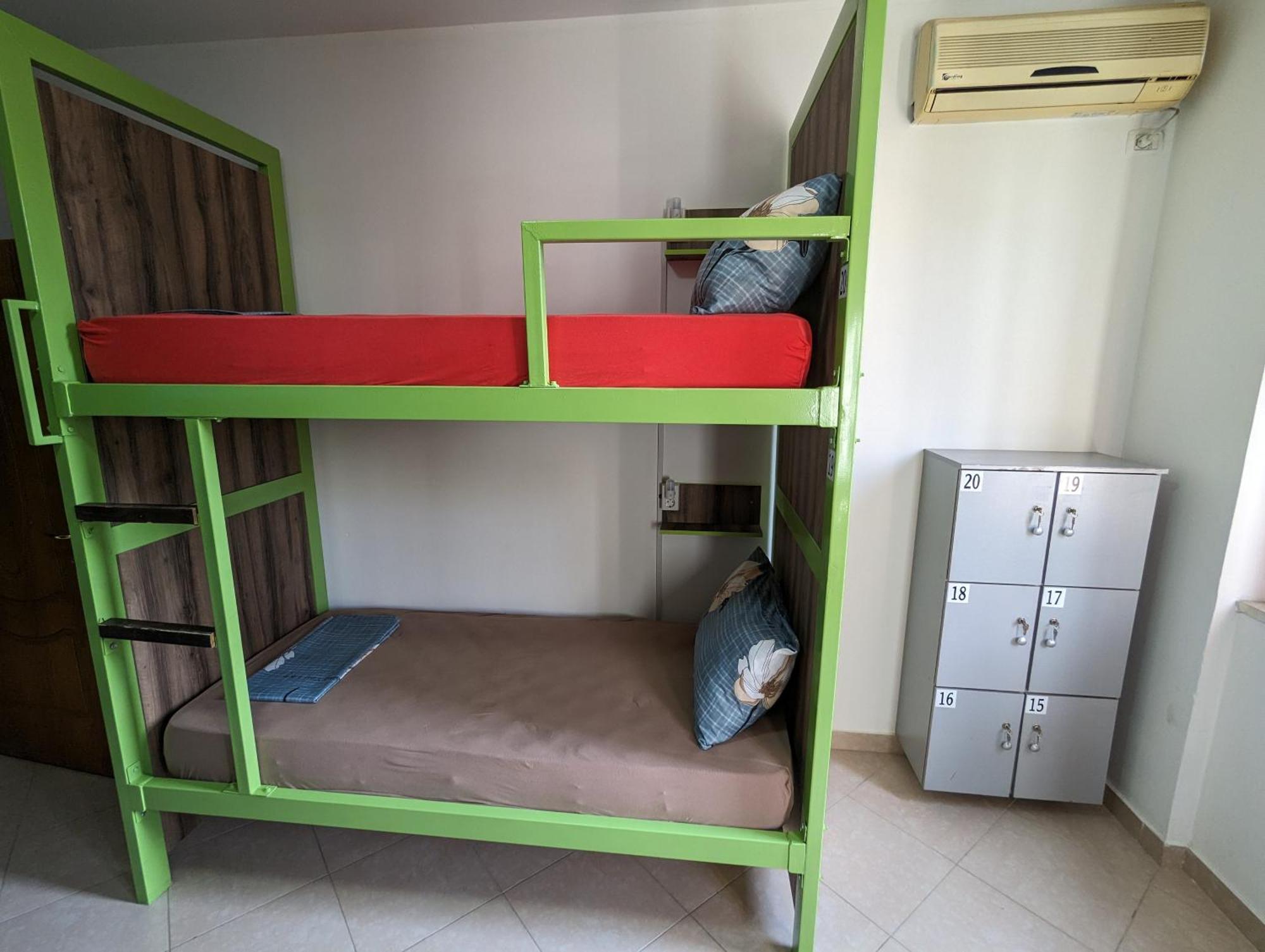 Tias Hostel Shkoder Ngoại thất bức ảnh