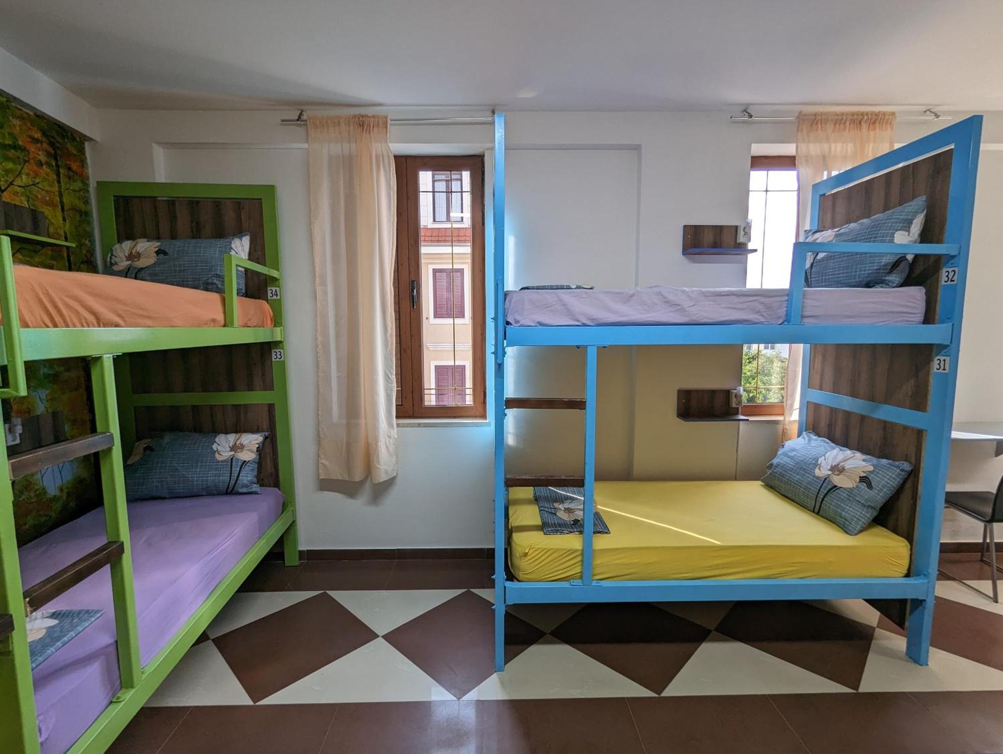 Tias Hostel Shkoder Ngoại thất bức ảnh